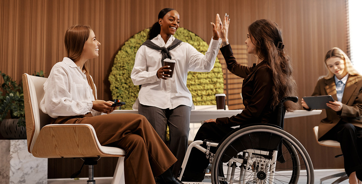 Diverse,Team,Of,Young,Women,In,Office,,Including,Woman,In